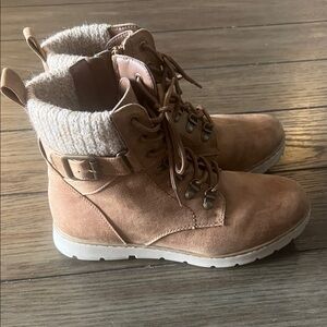Sonoma Tan Suede Ankle Boots 9M